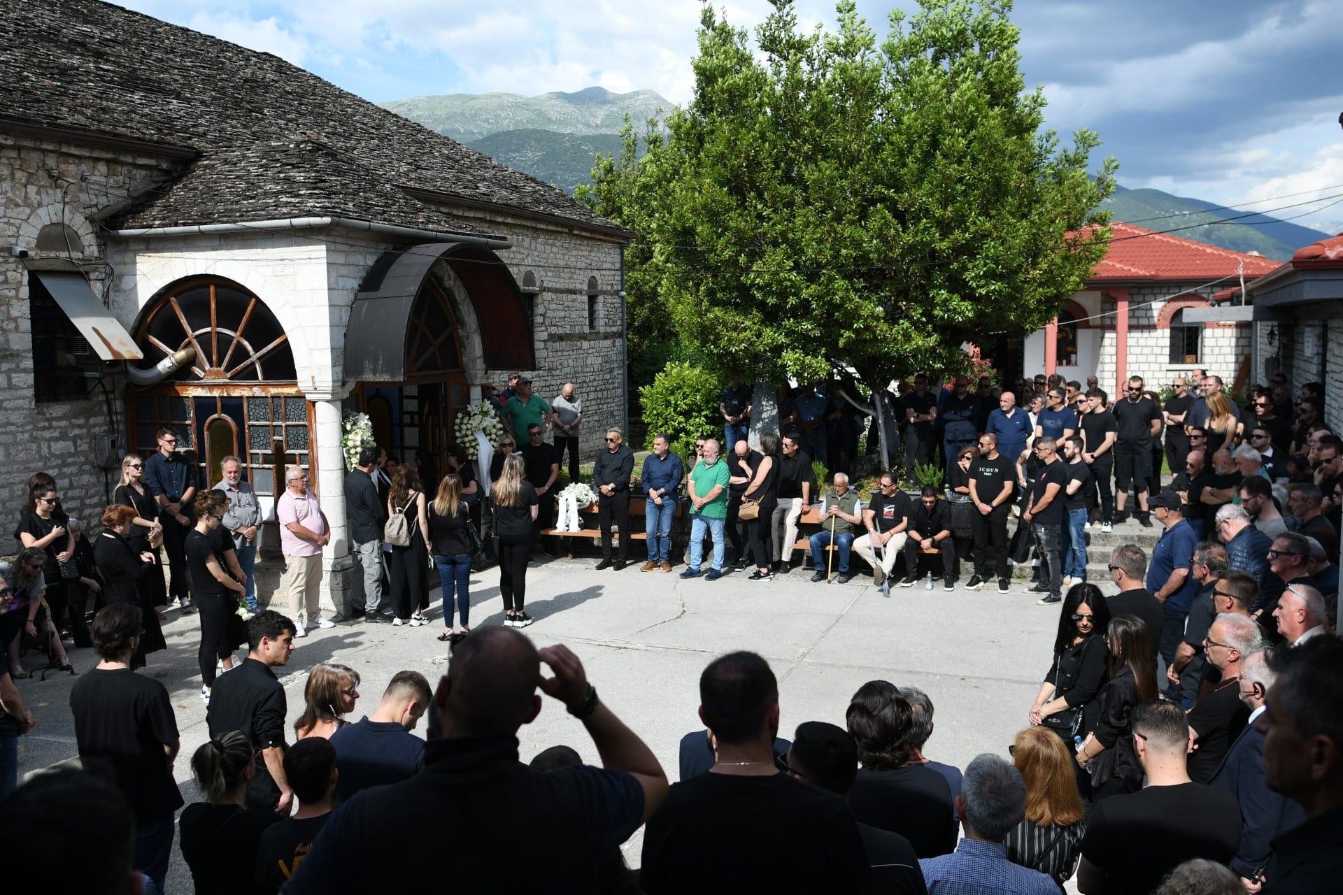 Το ελληνικό ποδόσφαιρο αποχαιρέτησε τον Μάριο Οικονόμου