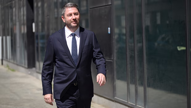ΠΑΣΟΚ: Η ελληνοτουρκική προσέγγιση και η «ατζέντα» του Ανδρουλάκη - Συνάντηση με Γεραπετρίτη και Δένδια