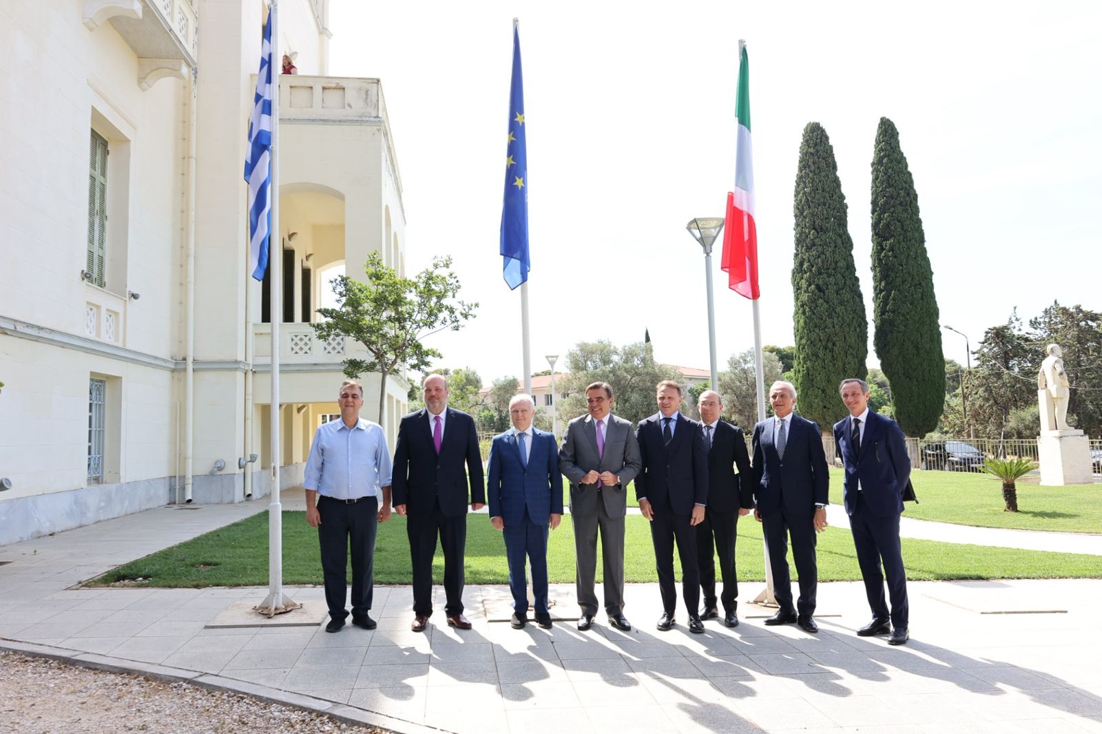 Δίπλα στην Ελλάδα η Ιταλία για τη μετάβαση του συστήματος πληρωμών