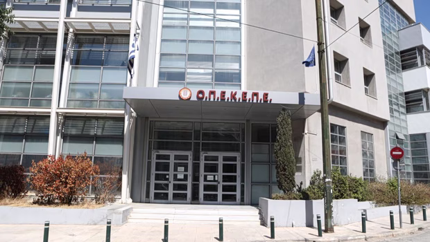 Πυρά αντιπολίτευσης για τον ΟΠΕΚΕΠΕ - Προκλητική η Βούλτεψη «κουνάει το δάχτυλο» στην Κοβέσι