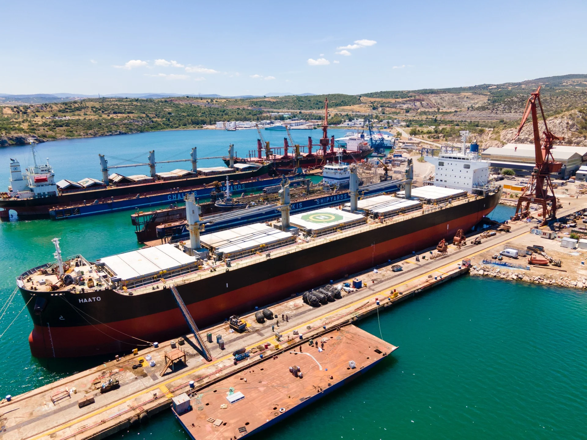 Επένδυση σε νέα δεξαμενή Panamax και ενισχυμένο ενδιαφέρον στα Ποσειδώνια