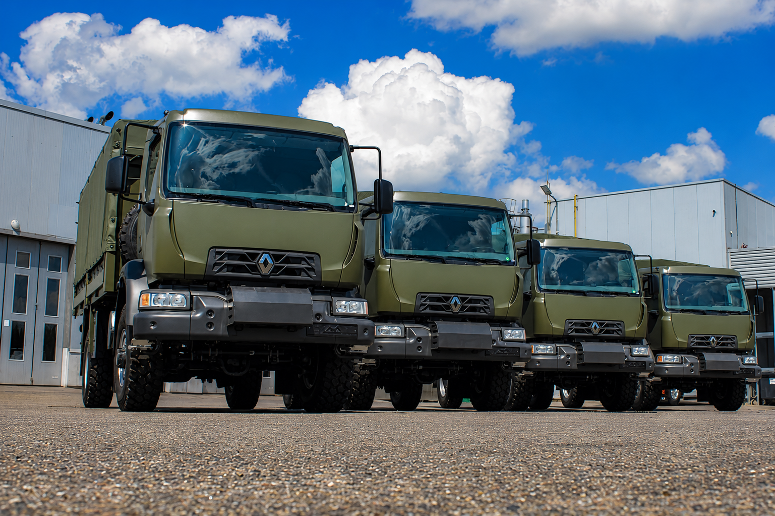 Οι λύσεις της Renault Trucks για τις ένοπλες δυνάμεις στην έκθεση Eurosatory