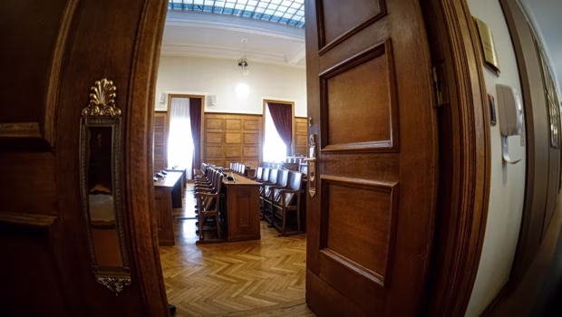 Επιτροπή Θεσμών: Πλησιάζει η ώρα για Δημητριάδη και Ντίλιαν - Ο πανικός της πλειοψηφίας θα οδηγήσει σε νέο θεσμικό ατόπημα;
