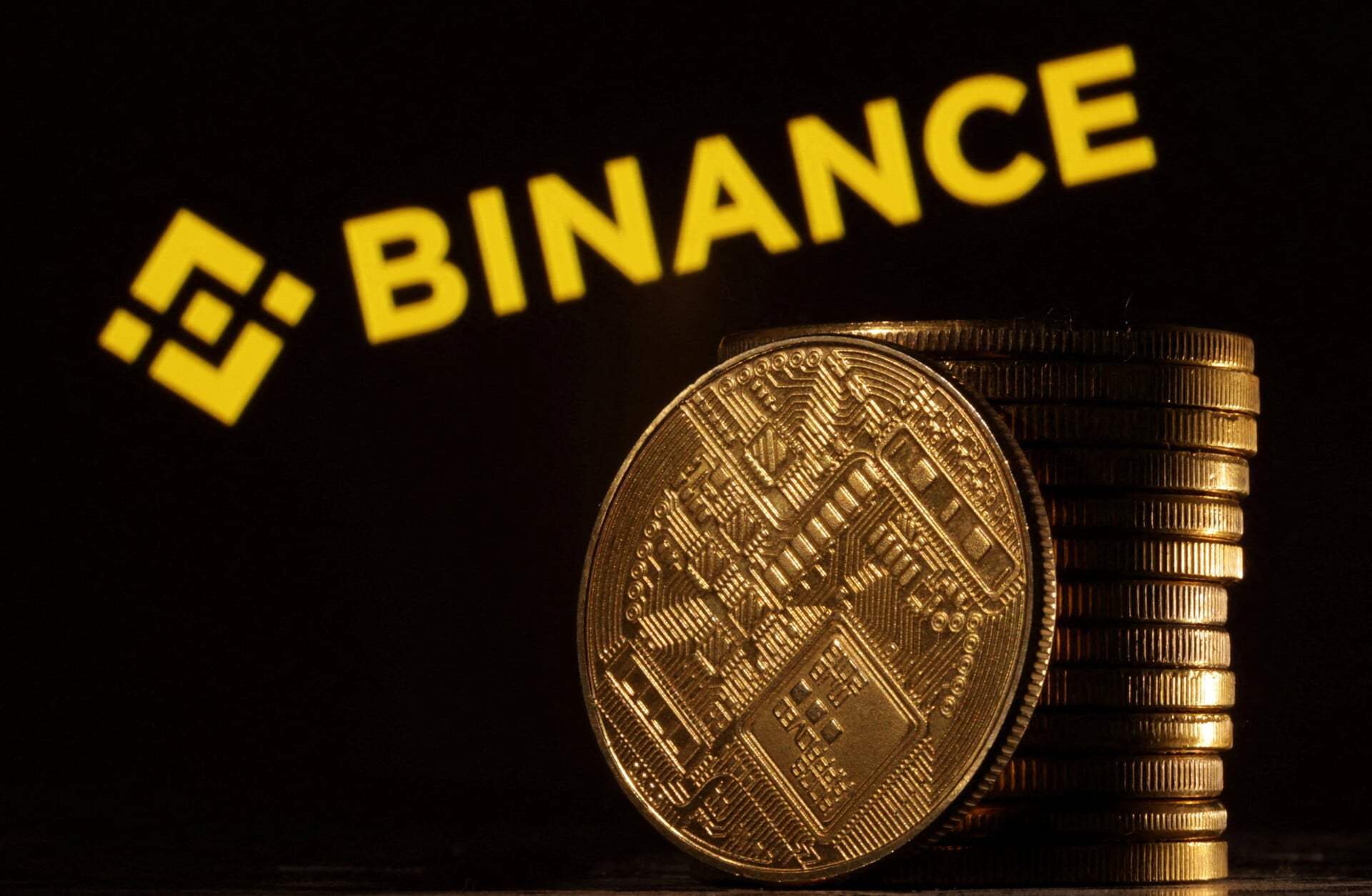Τι απαντά για το ενδεχόμενο «μπλόκο» από την ελληνική Επιτροπή Κεφαλαιαγοράς και τον κίνδυνο αποκλεισμού της από την ΕΕ