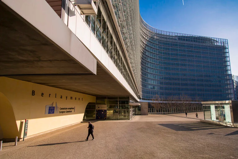 Έκλεισαν τα κλιματιστικά στο κτίριο της Κομισιόν για να μην γίνει μπλακ-άουτ