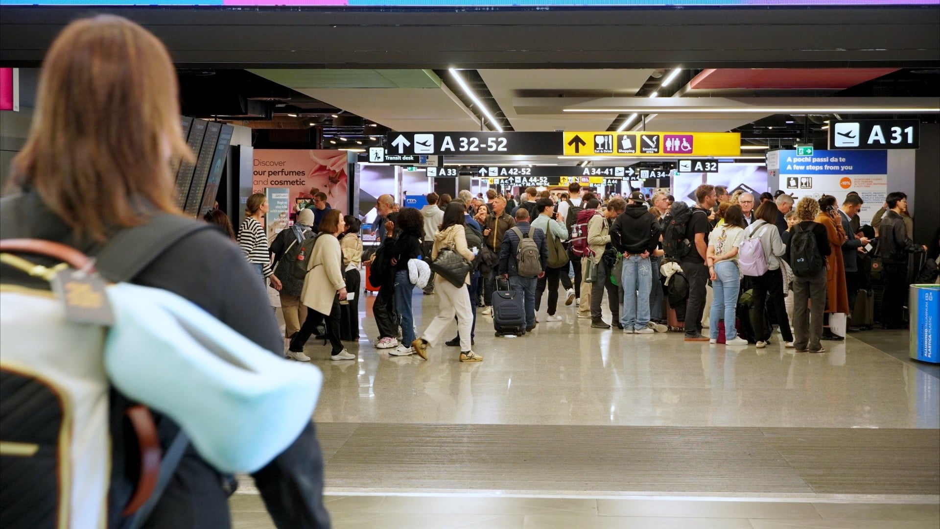 Η ΕΕ διατηρεί τις αποζημιώσεις για καθυστερήσεις, νέοι όροι για τη χρέωση μεγάλων αποσκευών