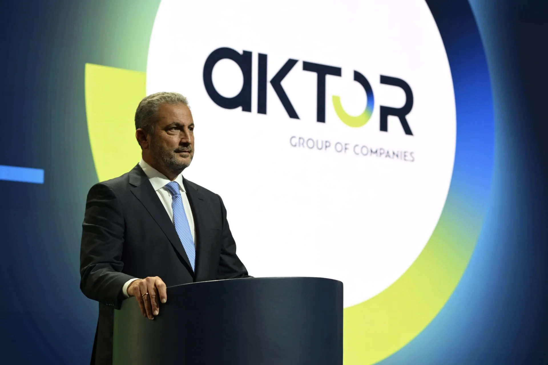 Αντληση κεφαλαίων έως και 1 δισ., με ΑΜΚ 650 εκατ. ευρώ και έκδοση ομολόγου 300 εκατ.