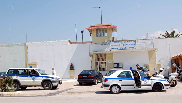 ΠΑΣΟΚ: Ερώτηση και ΑΚΕ με πρωτοβουλία Παπανδρέου για τους αλλεπάλληλους θανάτους κρατουμένων στις φυλακές Πάτρας