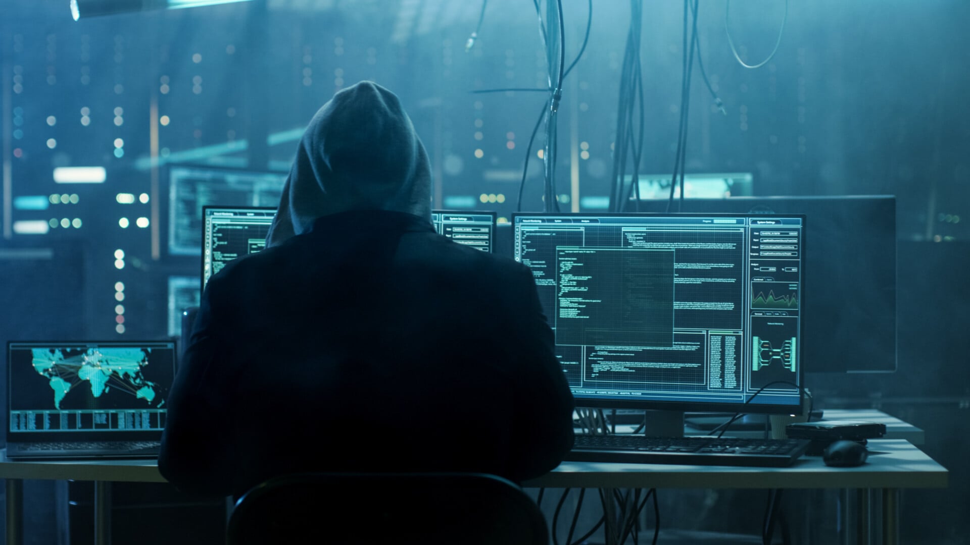 Έστελνε μαζικά email σε δήμο και παρέλυσε υπηρεσίες – Στα ίχνη 75χρονου η Δίωξη Κυβερνοεγκλήματος