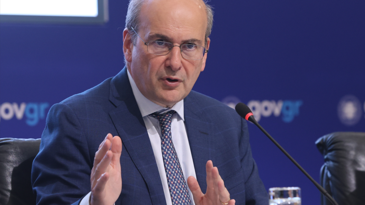Χατζηδάκης: Αντιμετώπιση φοροδιαφυγής με επέκταση ψηφιακών συναλλαγών