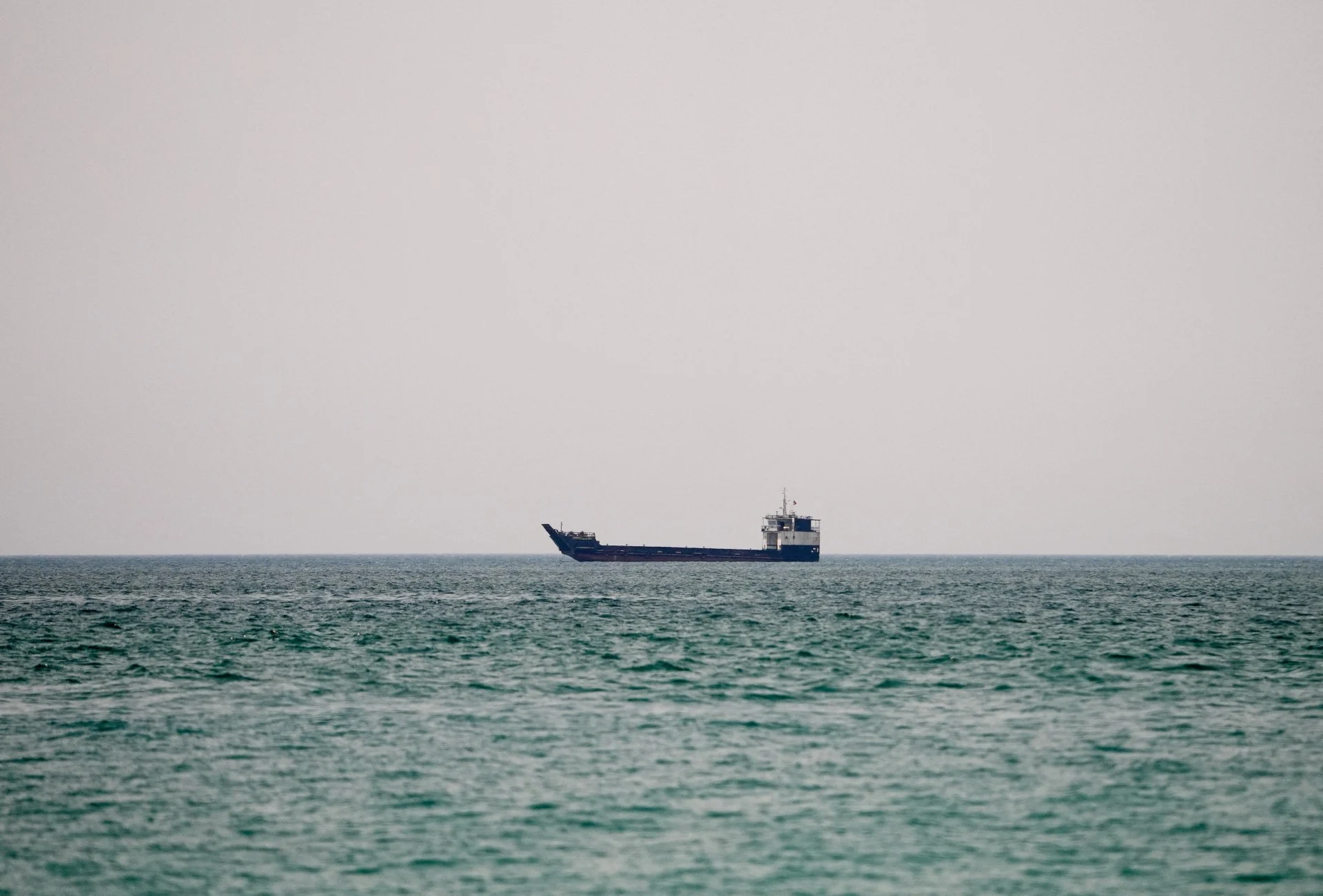 Το Ιράν λέει ότι δεν θα επιτρέψει σε Γαλλία και Ομάν να αποναρκοθετήσουν το Στενό του Ορμούζ