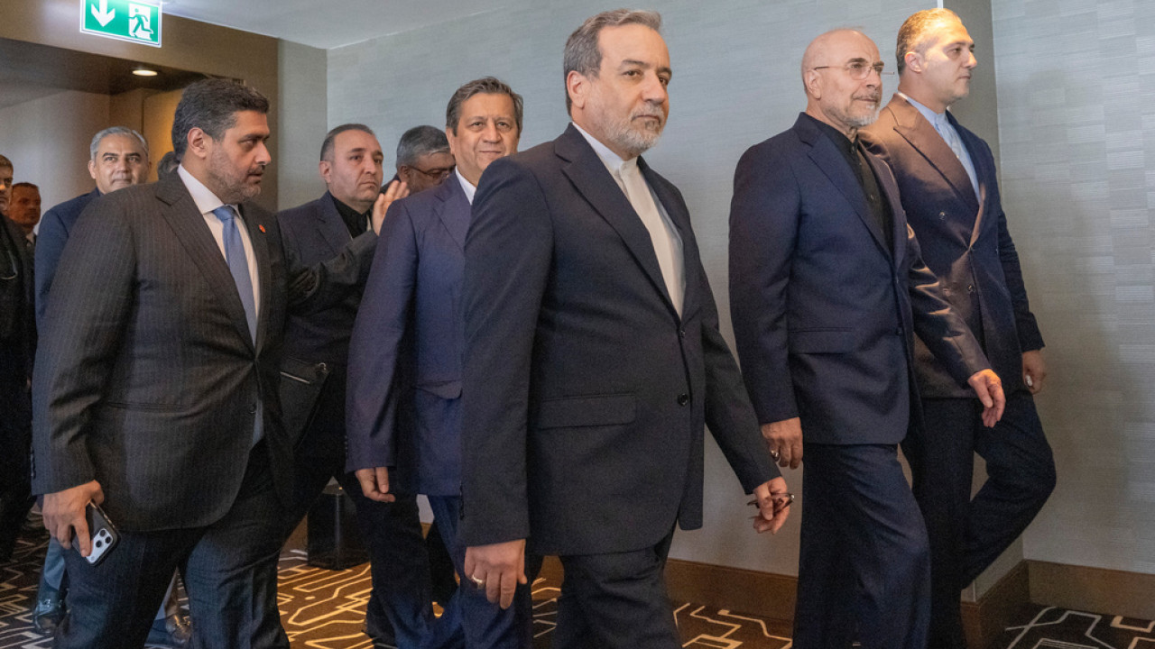 Οι απειλές Τραμπ τορπιλίζουν τις συνομιλίες - Το Ιράν απειλεί να αποχωρήσει