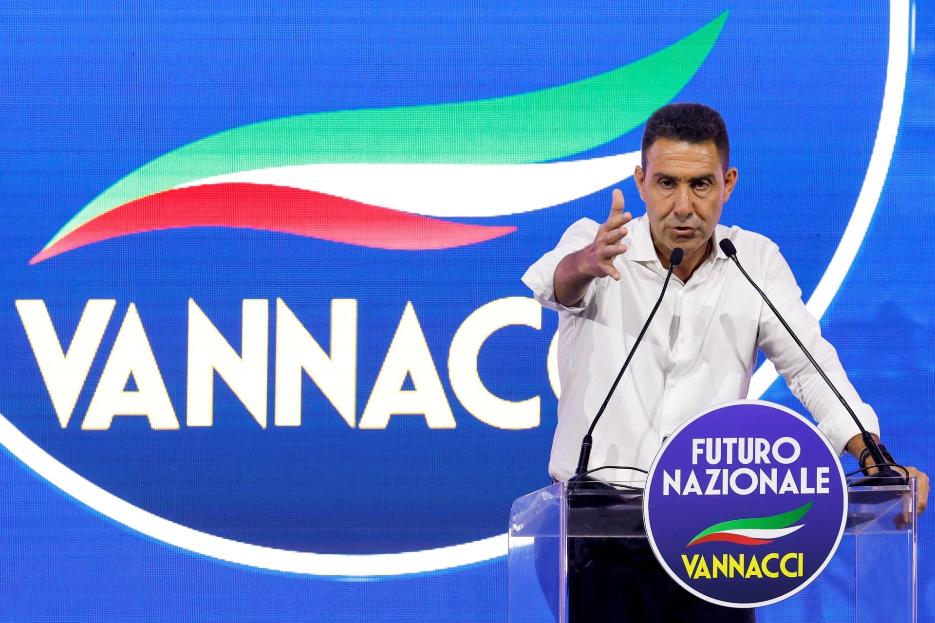 Το αναδυόμενο ακροδεξιό κόμμα «Futuro Nazionale» ξεπέρασε για πρώτη φορά τη Λέγκα σε δημοσκόπηση