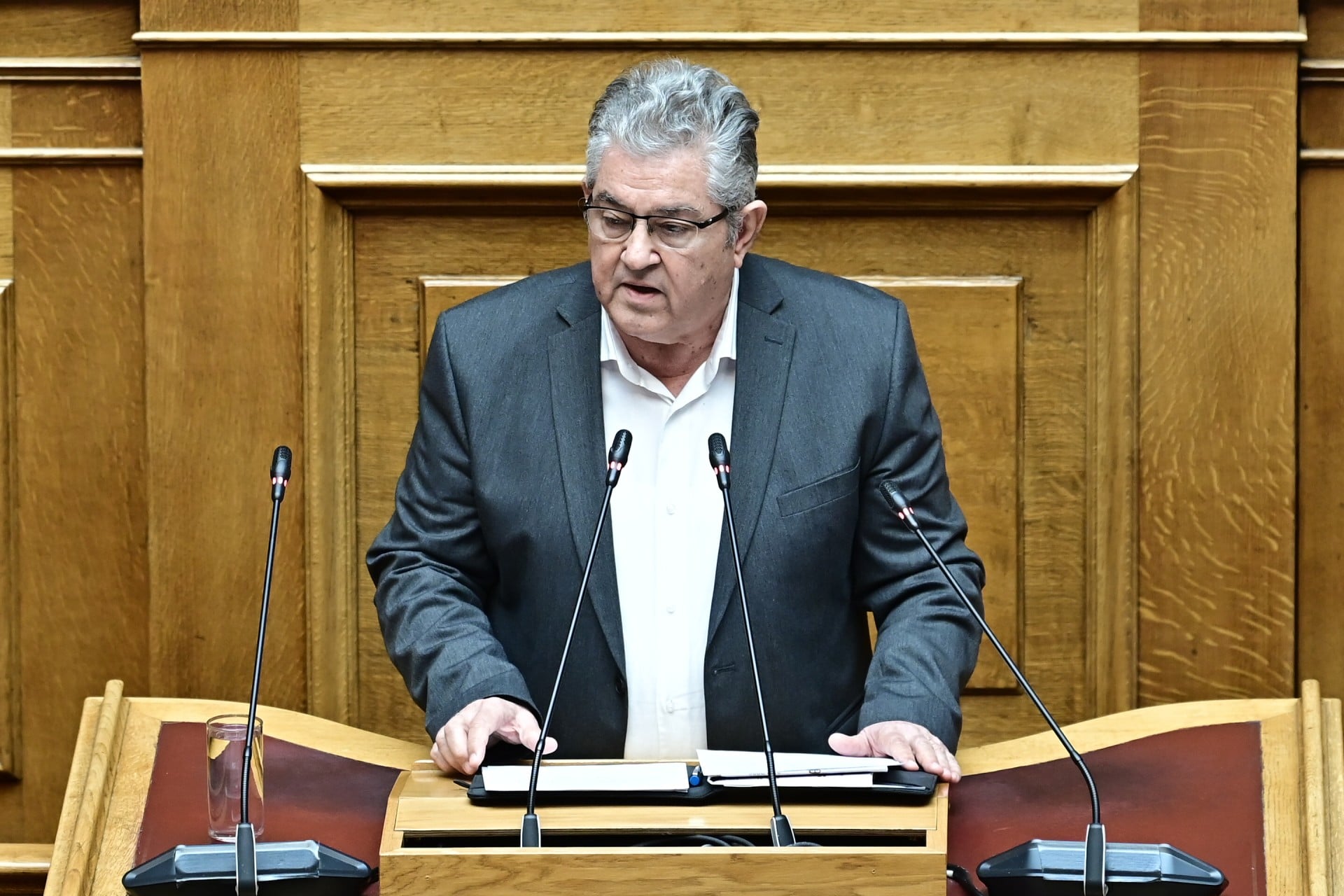 Δ. Κουτσούμπας για Συνταγματική Αναθεώρηση: Απαράδεκτη διαδικασία