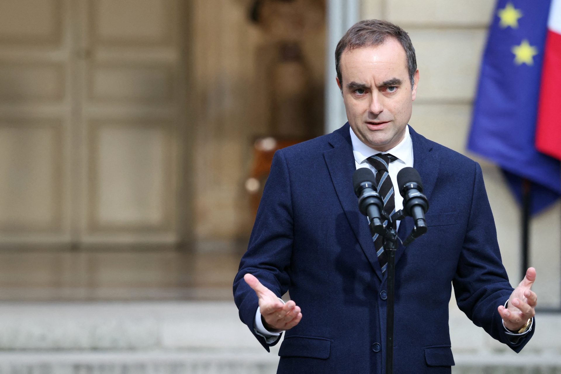 «Σοβαρές απειλές» ξένης παρέμβασης στις γαλλικές προεδρικές εκλογές του 2027