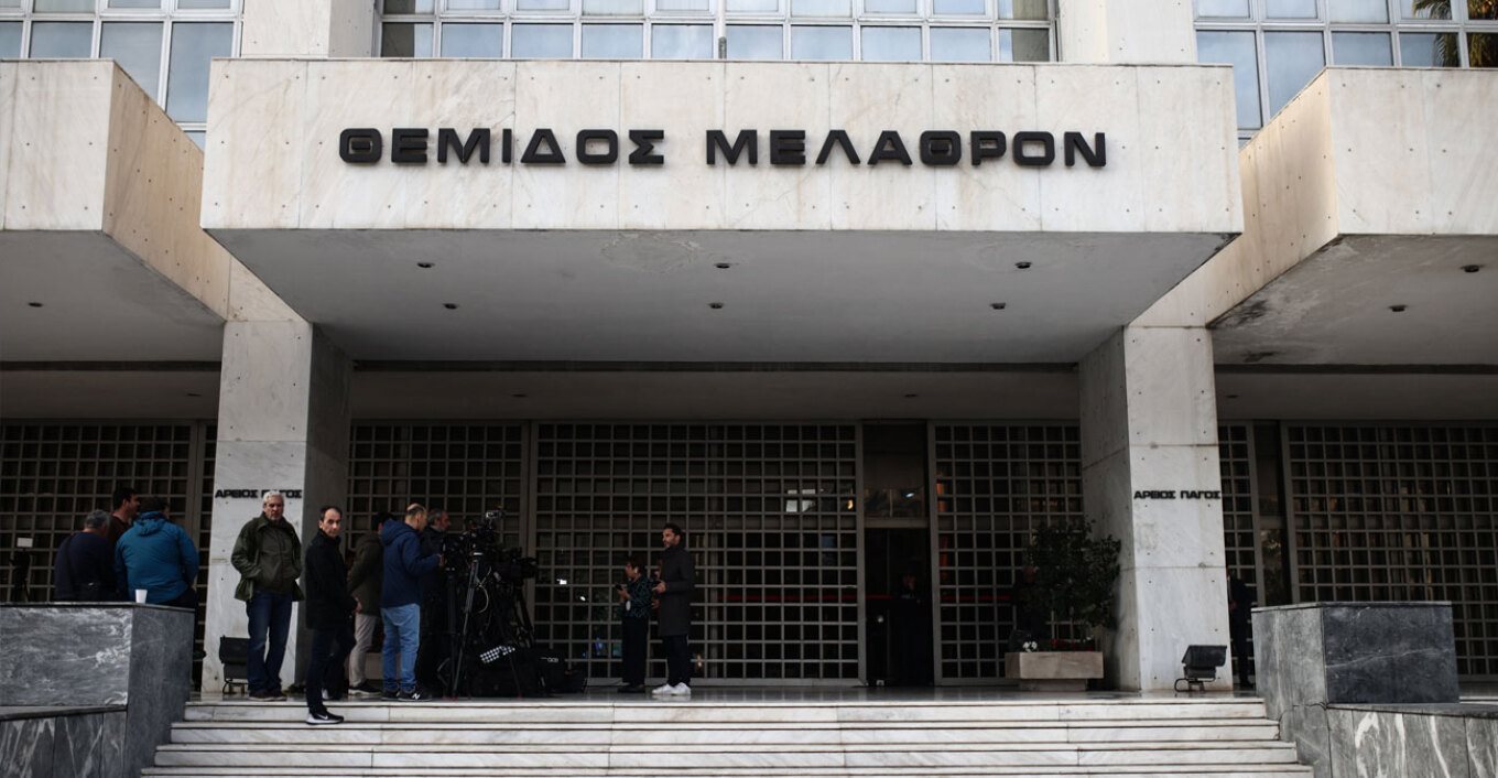 Παγώνουν μέχρι νεοτέρας οι τόκοι στα δάνεια του νόμου Κατσέλη