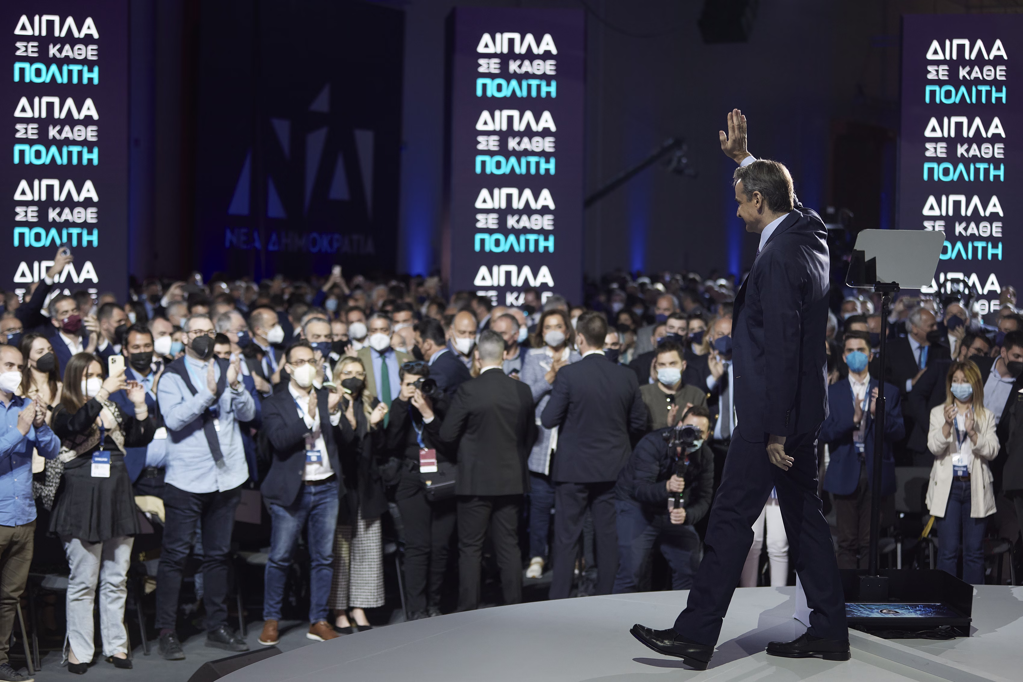 Μεγαλώνει το ρήγμα στη ΝΔ: Το όπλο του κομματικού πατριωτισμού και η επόμενη μέρα