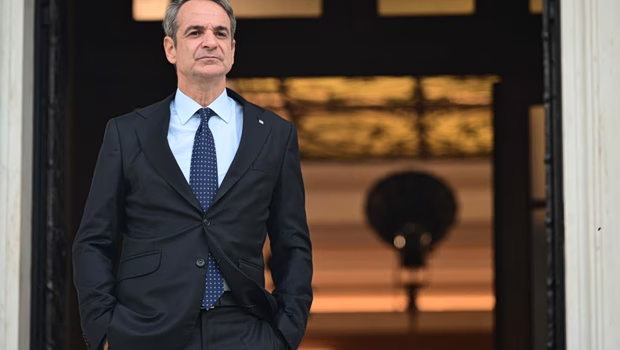 Τρία «γαλάζια» σενάρια για την πρώτη κάλπη: Οι πιέσεις στο ΠΑΣΟΚ, το φλερτ με Λατινοπούλου, ο «ρυθμιστής» Σαμαράς στη μετά Μητσοτάκη εποχή