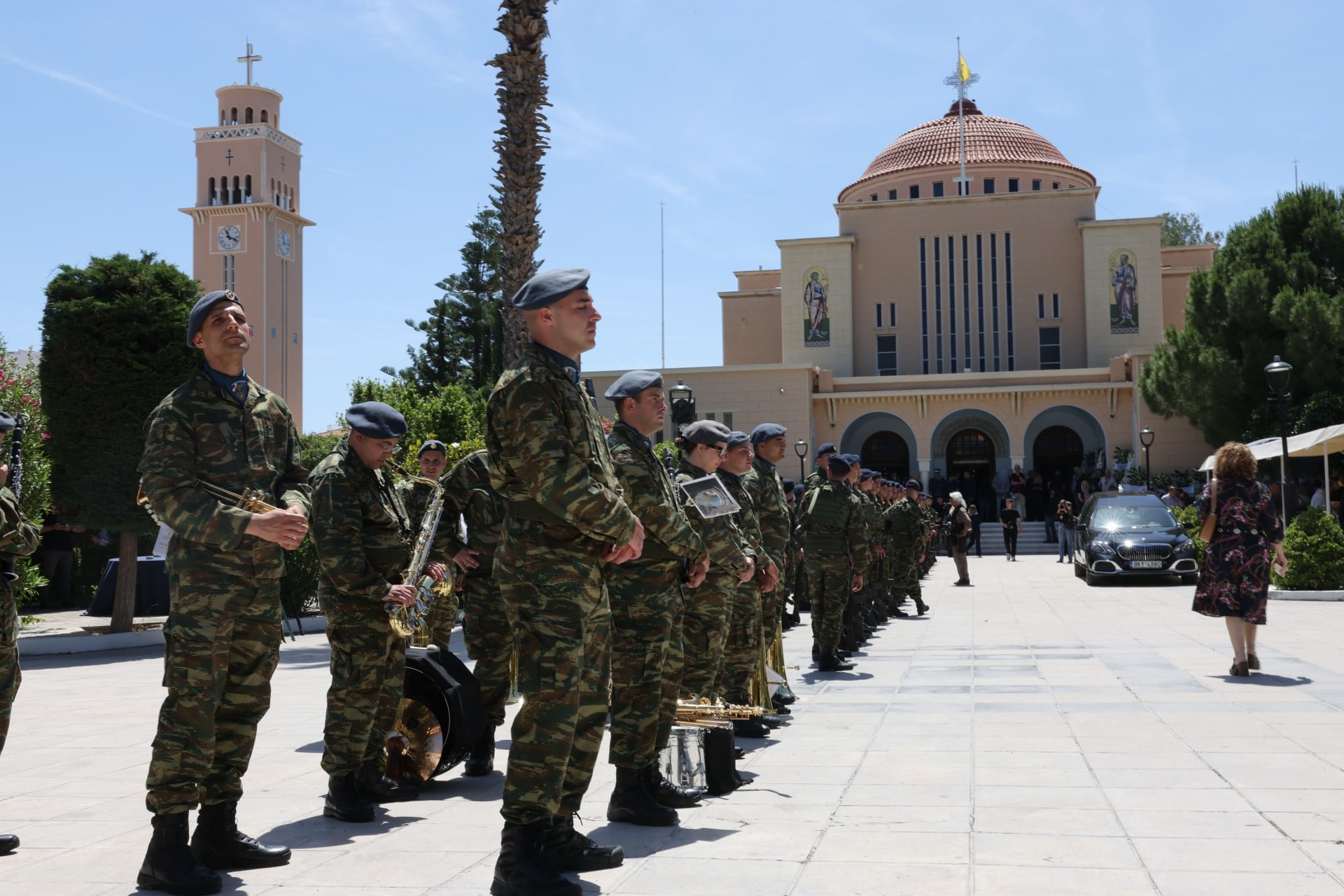 Τελευταίο αντίο στον υφυπουργό Νίκο Ταγαρά