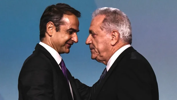 Εσωκομματικές αναταράξεις στη ΝΔ φέρνει η υπόθεση Αβραμόπουλου - Η κόντρα με Χρυσοχοΐδη
