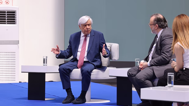 OT FORUM - Παυλόπουλος: Δεν θεωρώ αναγκαία τη συνταγματική αναθεώρηση, χρειάζεται σεβασμός στο Σύνταγμα - Διαρκής απειλή η Τουρκία