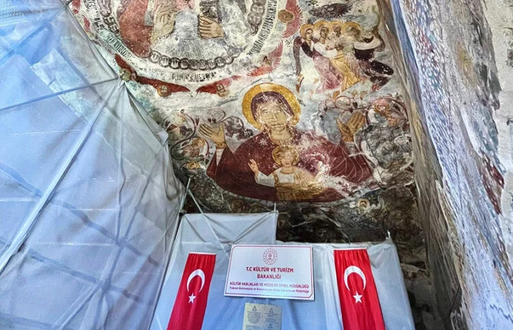 Ολοκληρώθηκε η πρώτη φάση των εργασιών στην Παναγία Σουμελά – «Θα την μεταφέρουμε στο μέλλον», λέει ο υπουργός Πολιτισμού