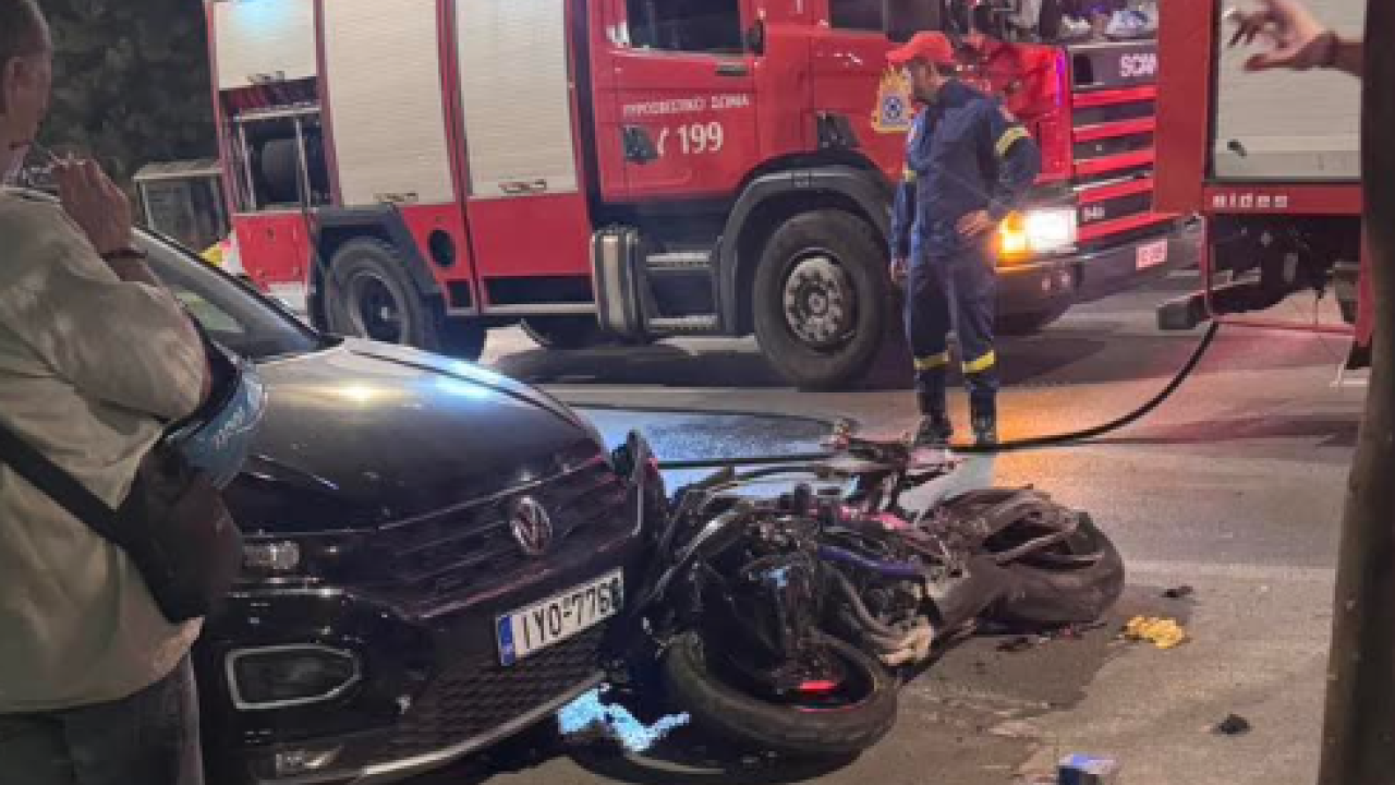 Θανατηφόρο τροχαίο με παράσυρση στην Καλλιθέα - Νεκρός οδηγός μοτοσυκλέτας, τραυματίστηκε γυναίκα