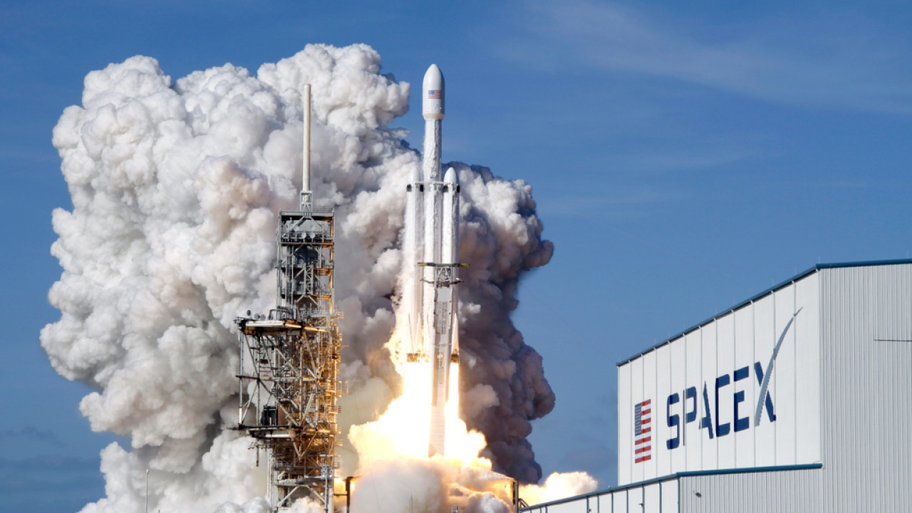 Η BlackRock μπαίνει με $5 δισ. στη SpaceX, σε μία από τις μεγαλύτερες δημόσιες προσφορές όλων των εποχών