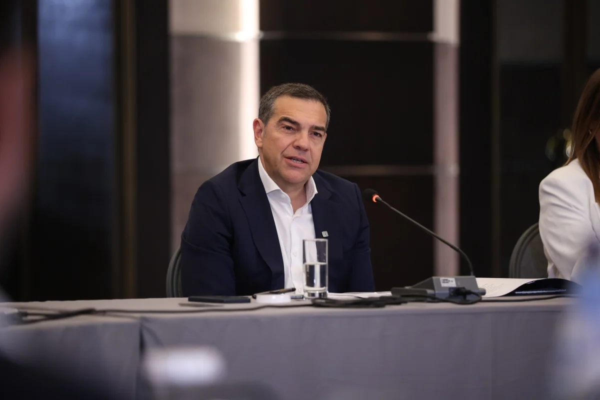 Προς έναν νέο διπολισμό του πολιτικού συστήματος;