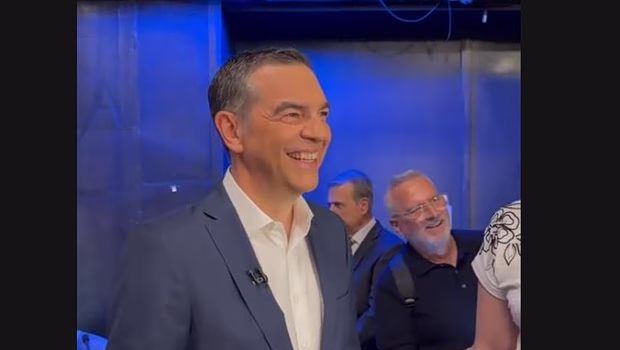 Αλ. Τσίπρας: Τα backstage της συνέντευξης - «Μη Μιλάς, μη γελάς»
