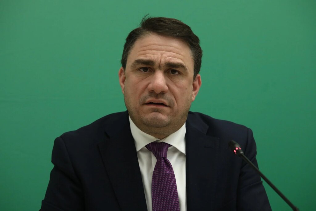 Είναι η Δημοκρατία… ταλαιπωρία για τη ΝΔ; Η κυβέρνηση προσπαθεί να ελέγξει πλήρως την Τοπική Αυτοδιοίκηση