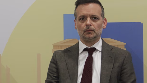 Νέα παρέμβαση Δούκα: Επιμένει στην αυτόνομη πορεία του ΠΑΣΟΚ αλλά αφήνει ανοιχτό παράθυρο μετεκλογικής συνεργασίας με Τσίπρα