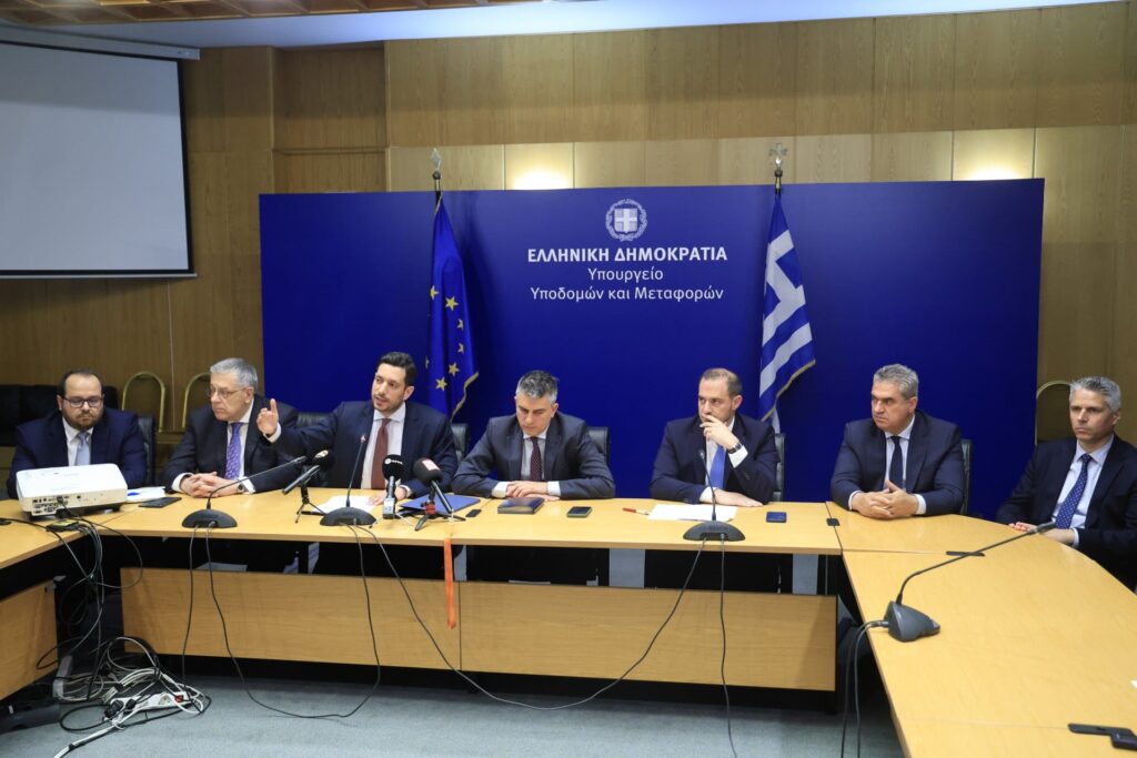 Υπουργείο Υποδομών και Μεταφορών: Δωρεές για ανακαίνιση των σιδηροδρομικών σταθμών Αθήνας και Θεσσαλονίκης