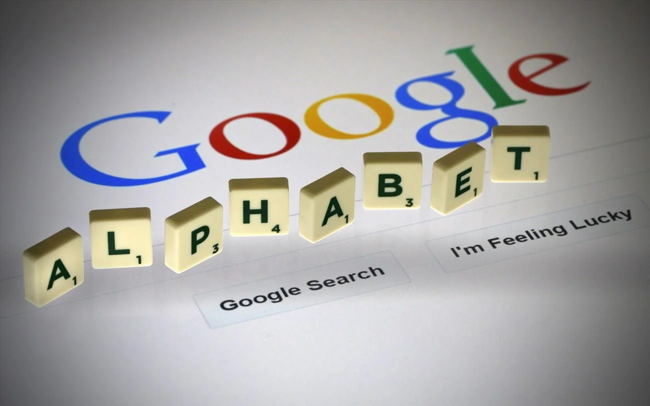 Η Alphabet, μητρική της Google, ξεπερνά τις προσδοκίες