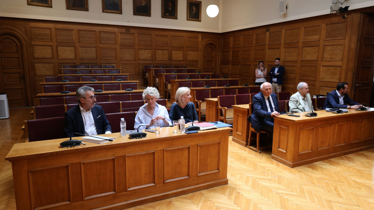 ΣΥΡΙΖΑ: Επιστρέφει στην Κοινοβουλευτική Ομάδα ο Παύλος Πολάκης - Το Σάββατο η εκλογή προέδρου