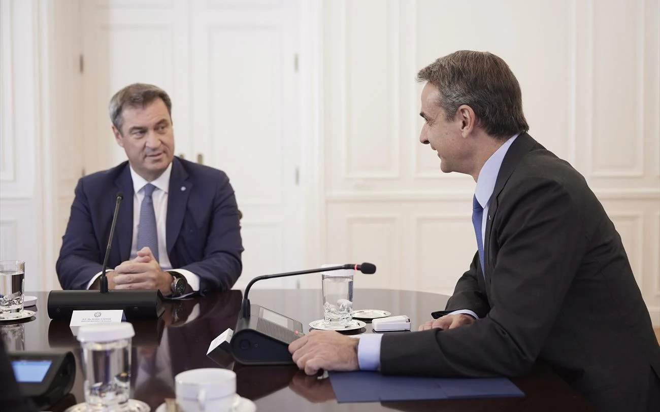 Τι γυρεύει ο Βαυαρός πρωθυπουργός Ζέντερ σε Ελλάδα, Ουγγαρία, Μολδαβία