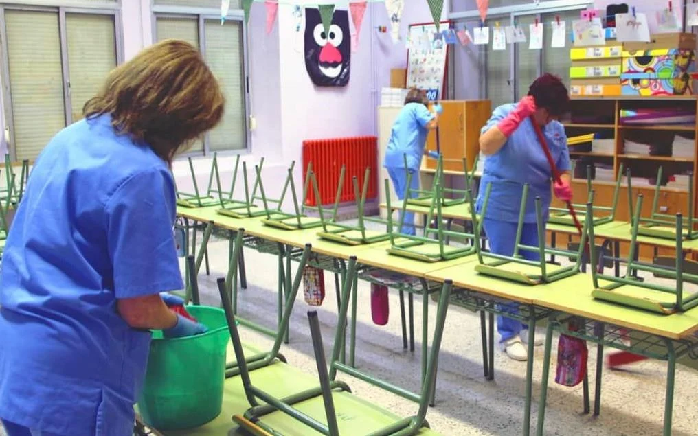 Από σήμερα οι αιτήσεις για 534 προσληψεις στην καθαριότητα σχολείων