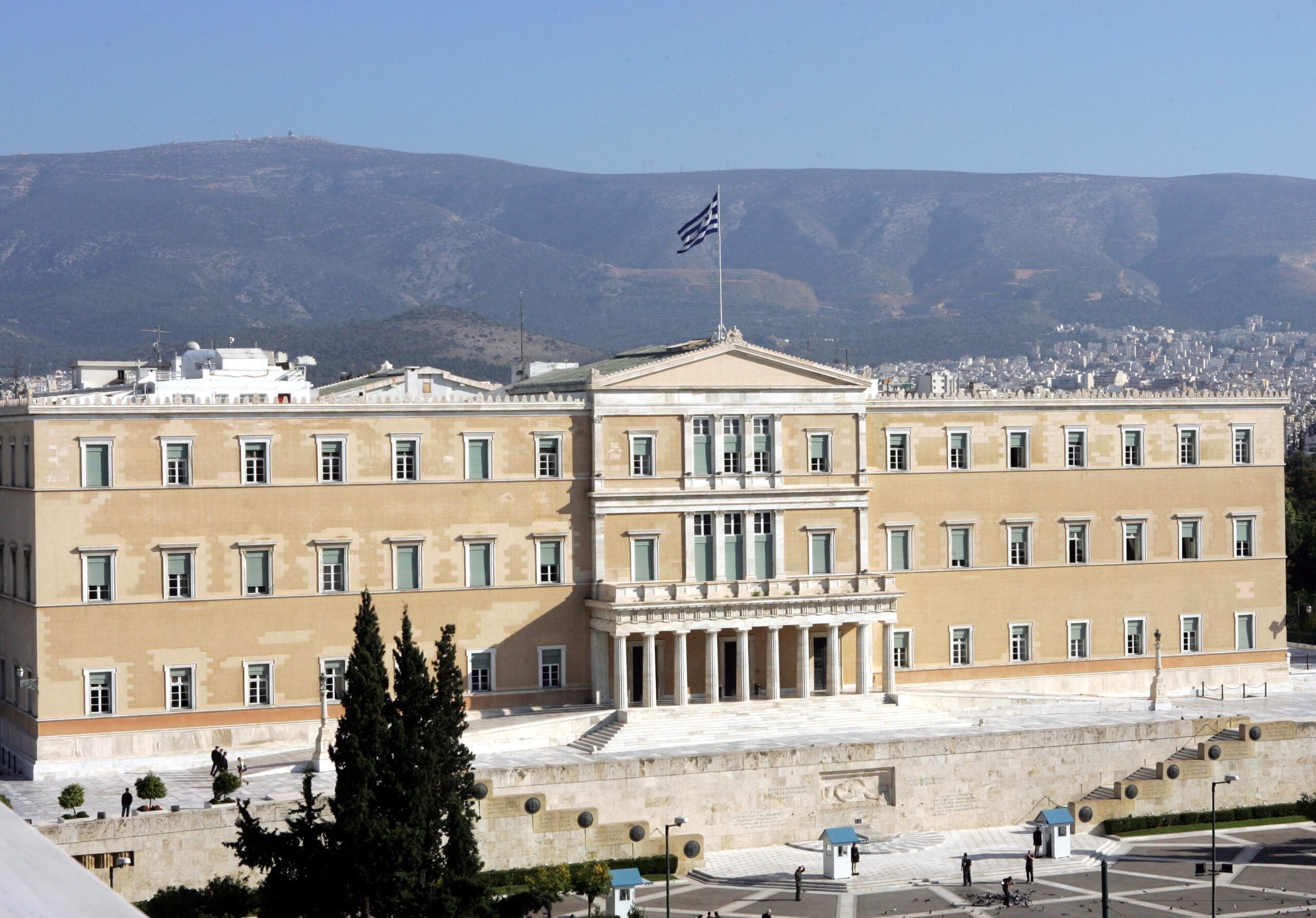 Στο 143,5% ΑΕΠ το ελληνικό χρέος δείχνουν στοιχεία Eurostat