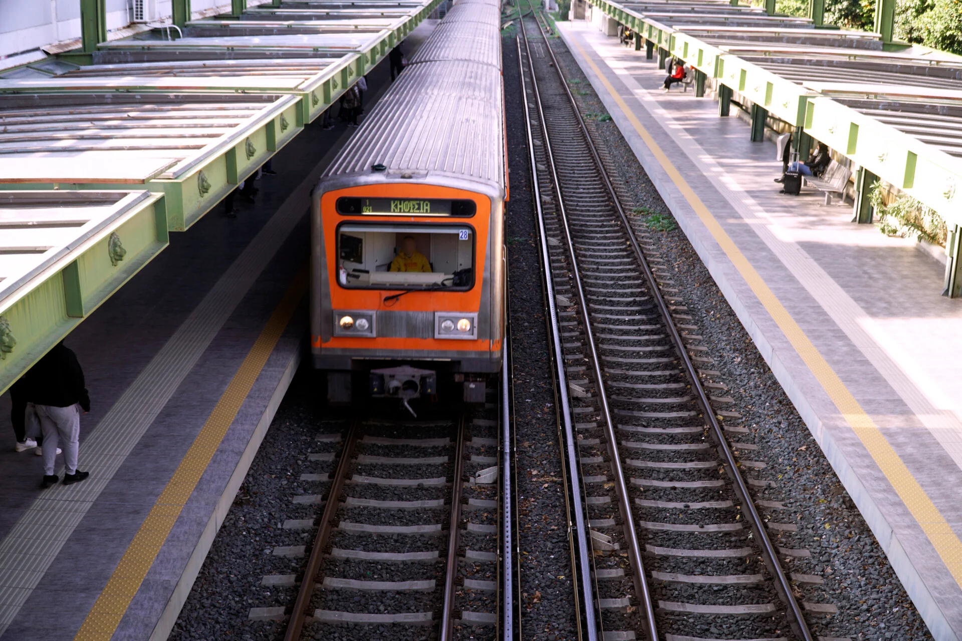 Athens Metro introduces Greece's first train braking energy recovery system