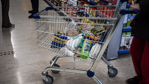 ΠΑΣΟΚ: Η κυβέρνηση κοροϊδεύει και εξαπατά τους καταναλωτές