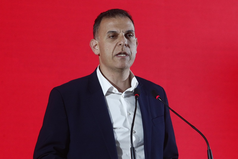 Παραιτήθηκε από βουλευτής του ΣΥΡΙΖΑ ο Γιώργος Καραμέρος και «βλέπει» την ΕΛ.Α.Σ. του Τσίπρα