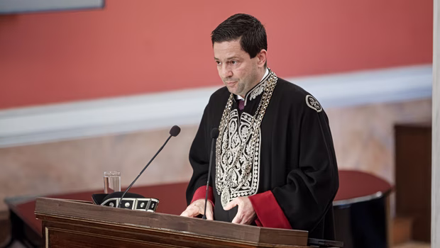 Σιάσος: Ένθερμος υποστηρικτής του δημόσιου πανεπιστημίου ο νέος πρόεδρος της Συνόδου των Πρυτάνεων, ενώ η αναθεώρηση του άρθρου 16 διχάζει