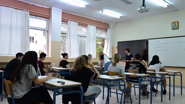 ΠΑΣΟΚ: Μονόδρομος η παραίτηση της υπουργού Παιδείας μετά την παραβίαση του αδιάβλητου στις Πανελλαδικές