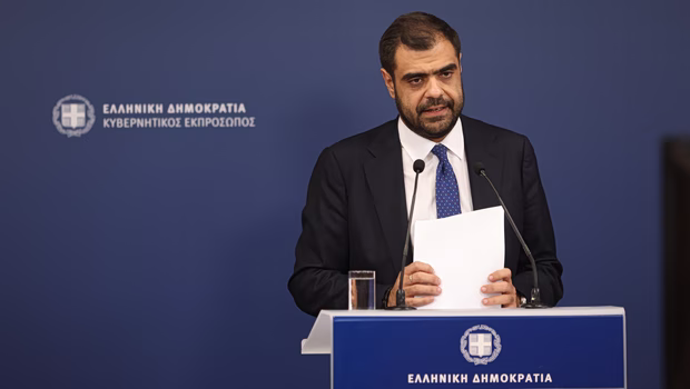 Επαναφέρει τη «θεωρία των δύο άκρων» ο Π. Μαρινάκης, εργαλειοποιώντας την τραγωδία στην Θεσσαλονίκη