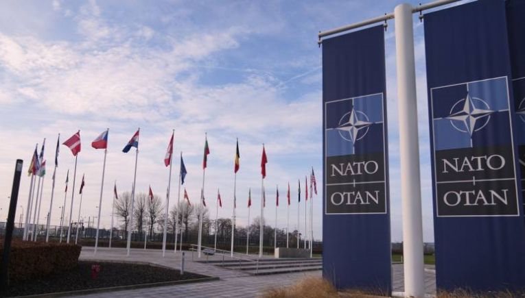 Στο «τραπέζι» συζητήσεων ΝΑΤΟ νέα βοήθεια προς Ουκρανία