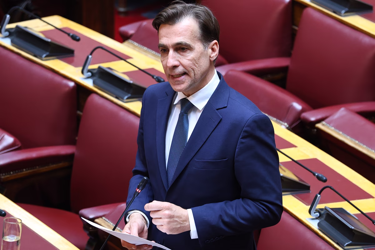 Συνάντηση Ανδρουλάκη με τον ανεξάρτητο βουλευτή Μιχάλη Χουρδάκη - Αναμένεται να ενταχθεί στην ΚΟ του ΠΑΣΟΚ
