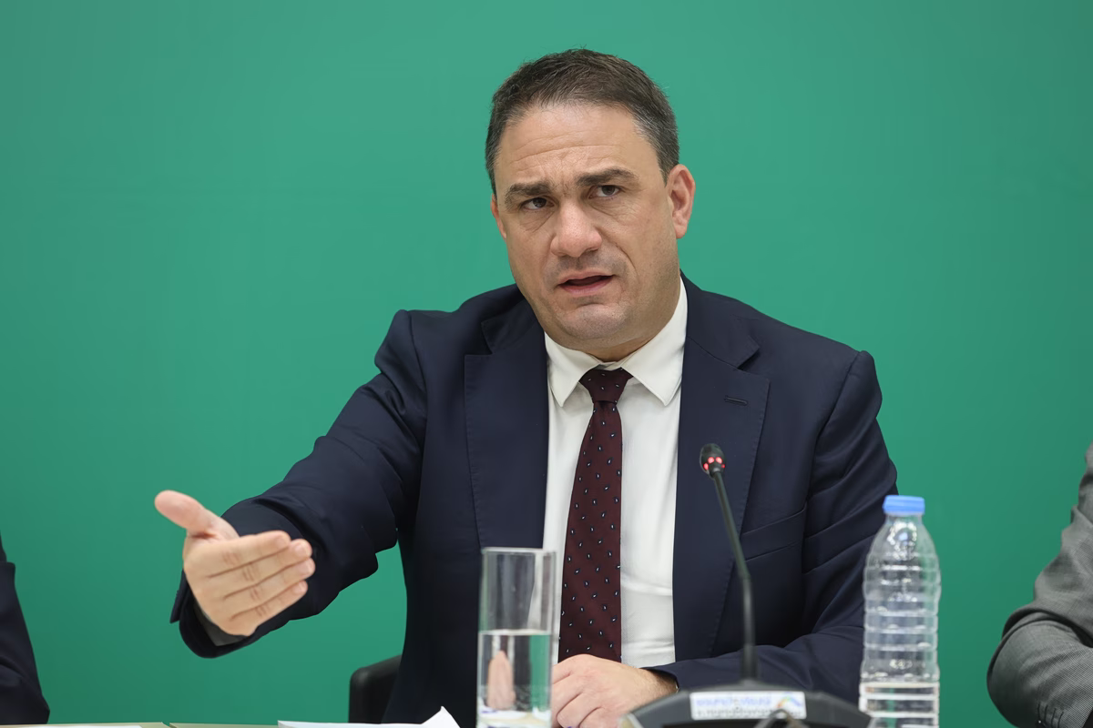 Τσουκαλάς: Η ΝΔ σκηνοθετεί ψεύτικα δίπολα με χάρτινους αντιπάλους - Φοβάται ότι διαφορετικά δεν κερδίζει