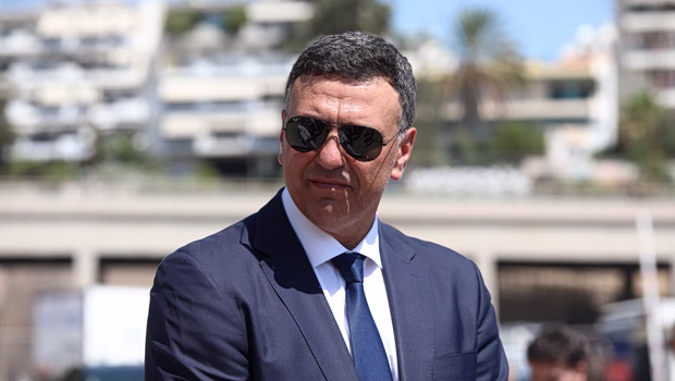Η κατάδυση του Βασίλη Κικίλια στην Αμοργό και το «απέραντο γαλάζιο»