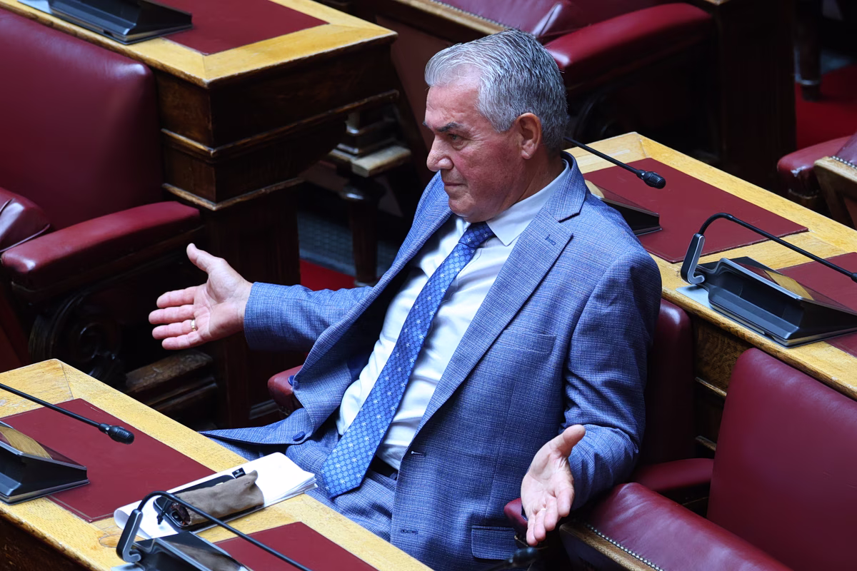 Διγλωσσία στη ΝΔ για Κυριαζίδη: Καταδικάζουν Φωτήλας, Αμυράς, «ναι μεν αλλά» από Καιρίδη