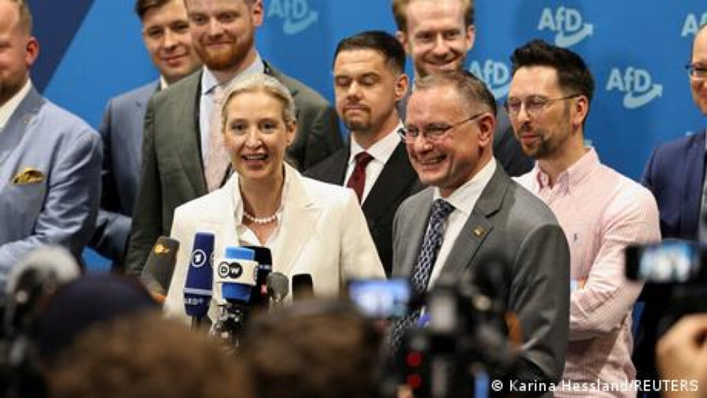 AfD: «Νέο λαϊκό κόμμα» ή διχασμός;